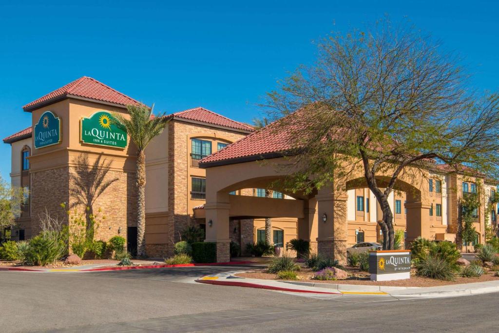 La Quinta Inn & Suites by Wyndham Las Vegas Airport South