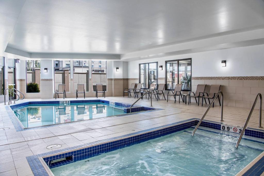 Courtyard by Marriott Edmonton Airport​