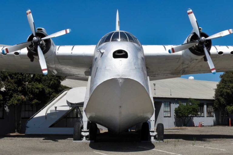 Oakland Aviation Museum​