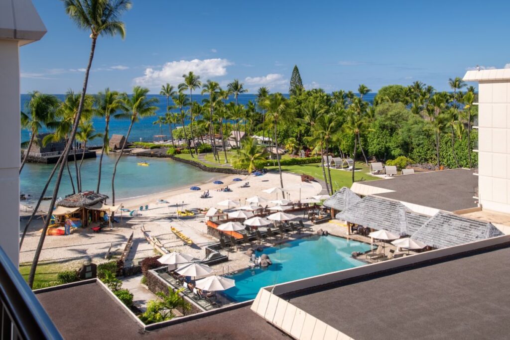 Courtyard by Marriott King Kamehameha's Kona Beach Hotel​